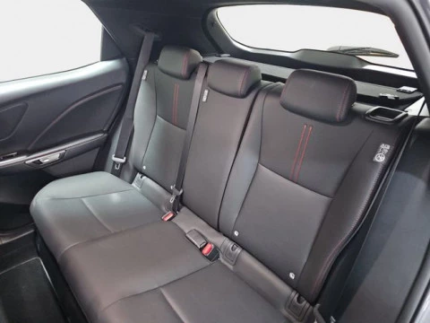 Lexus LBX 1.5 136cv HEV Elegant+ Black