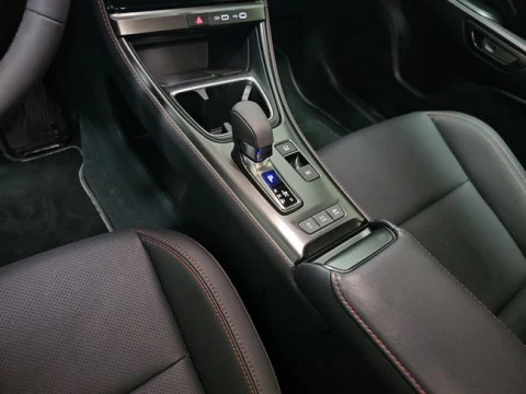 Lexus LBX 1.5 136cv HEV Elegant+ Black