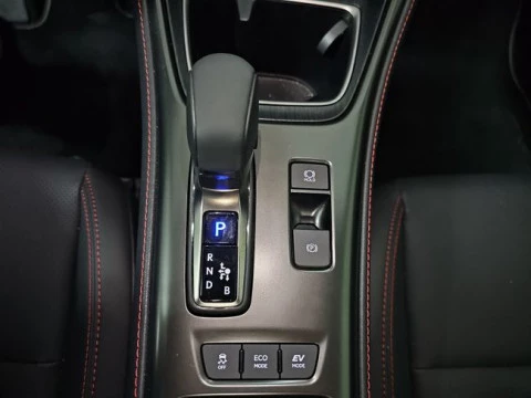 Lexus LBX 1.5 136cv HEV Elegant+ Black