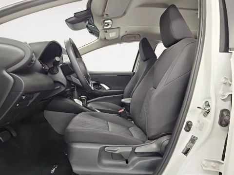 Toyota Yaris 1.5 120H Active Plus