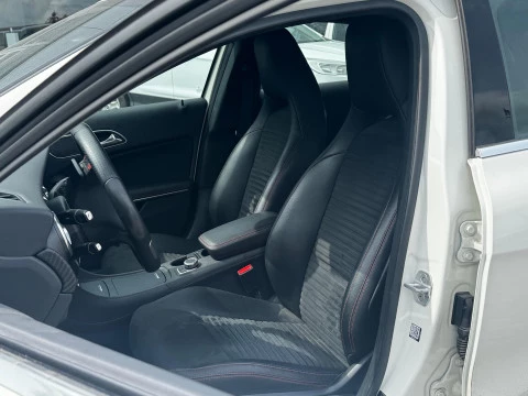 Mercedes-Benz Clase A A 200 BlueEFFICIENCY AMG Line