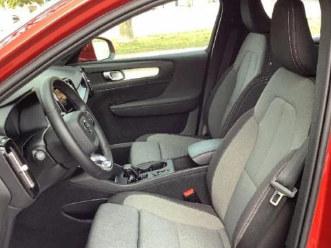 Volvo XC40 1.5 T4 Recharge PHEV Core Auto