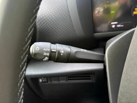 Citroën C4 Hybrid 145 Business Edition e-DCS6 107 kW (145 CV)