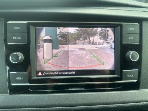 Volkswagen Transporter 2.0 TDI FURGON