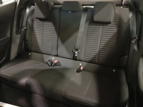 Peugeot 2008 Active Pack BlueHDI 81kW (110CV)
