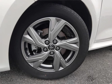 Toyota Yaris ACTIVE PLUS