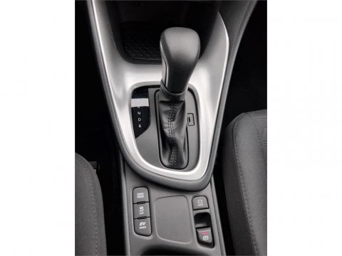 Toyota Yaris ACTIVE PLUS