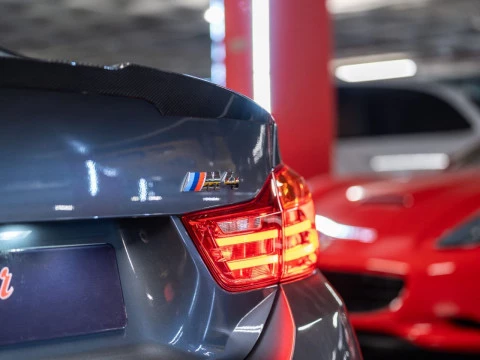 BMW Serie 4 M4