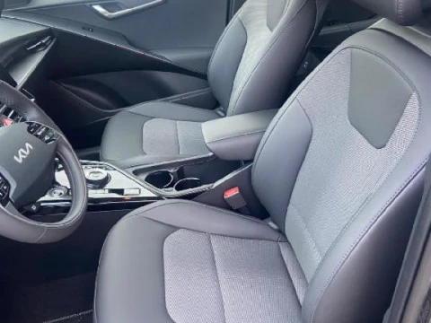 Kia Niro 1.6 GDI HEV DRIVE 5P