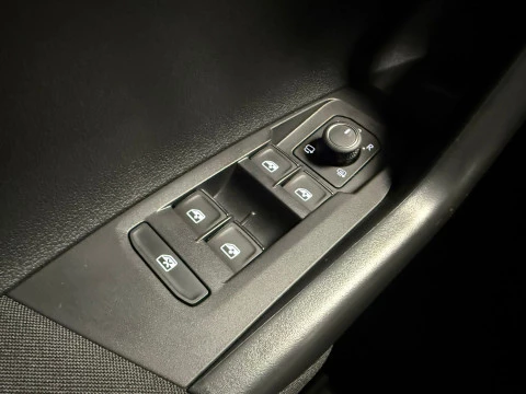 Volkswagen Taigo R-Line 1.0 TSI 81kW (110CV) DSG