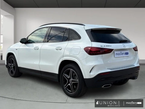 Mercedes-Benz GLA  250 e