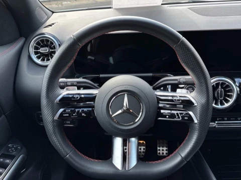 Mercedes-Benz GLA  250 e