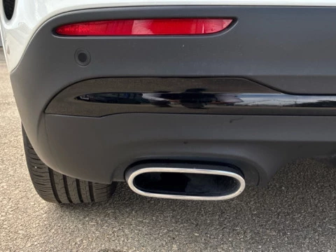 Mercedes-Benz GLA  250 e