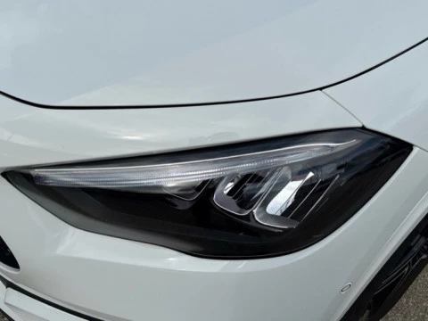 Mercedes-Benz GLA  250 e