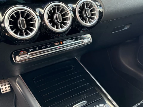 Mercedes-Benz GLA  250 e