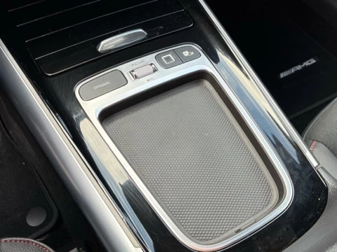 Mercedes-Benz GLA  250 e