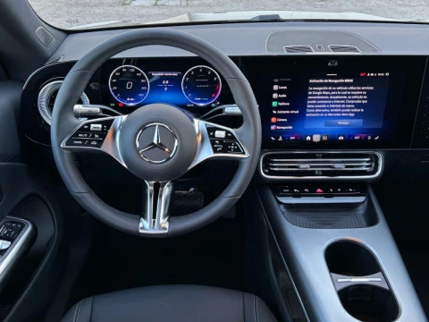 Mercedes-Benz CLA  180 con tecnologia hibrida