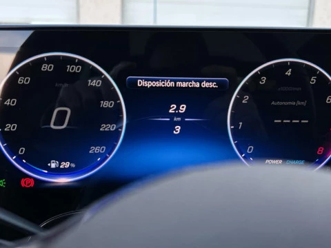 Mercedes-Benz CLA  180 con tecnologia hibrida