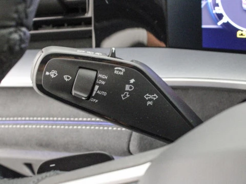 Volkswagen Tayron R-LINE 1.5 ETSI 110 KW (150 CV) AUTOMáTICO DSG 7 VEL.