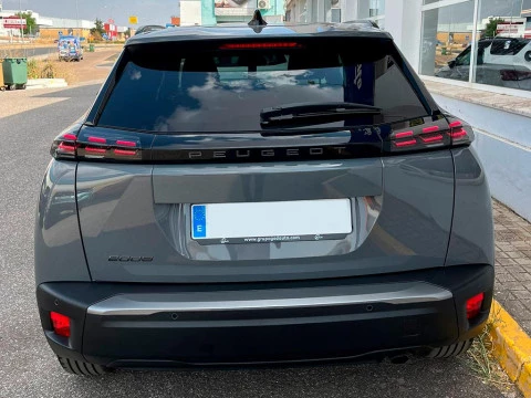 Peugeot 2008 1.2 GASOLINA 100 S&S ALLURE 5P