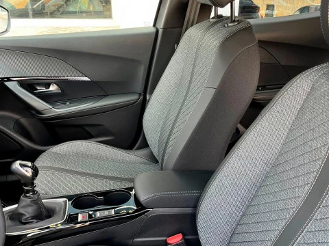 Peugeot 2008 1.2 GASOLINA 100 S&S ALLURE 5P