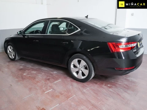Skoda Superb 2.0 TDI Active 110 kW (150 CV)
