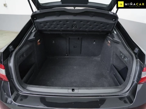 Skoda Superb 2.0 TDI Active 110 kW (150 CV)