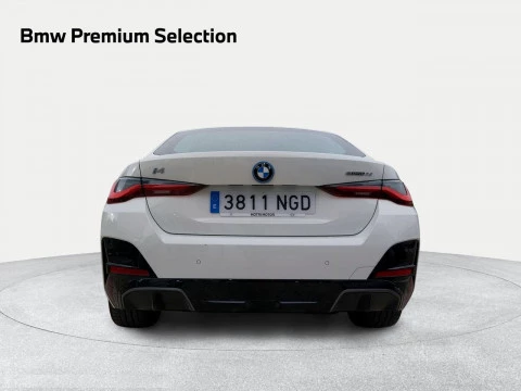 BMW i4 eDrive35