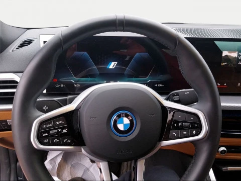 BMW i4 eDrive35