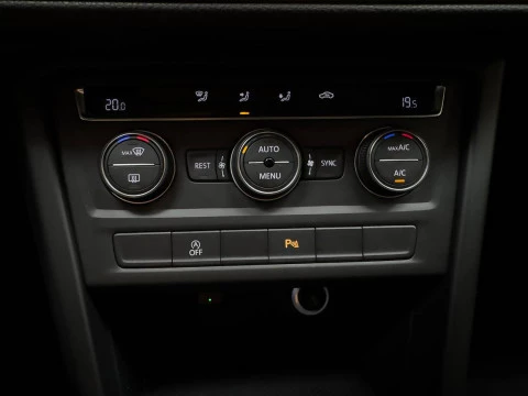 Volkswagen Touran Business 2.0 TDI 85kW (115CV)