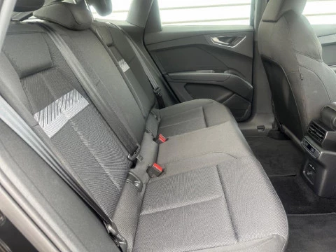 Audi Q4 e-tron AUDI Q4 SPORTBACK GENUINE EDITION 45 E-TRON 210,00 KW 77,0 KWH