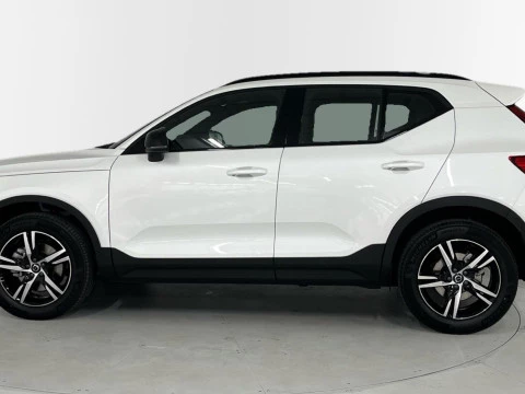 Volvo XC40 XC40 Plus, B4 Mild Hybrid, Gasolina, Dark