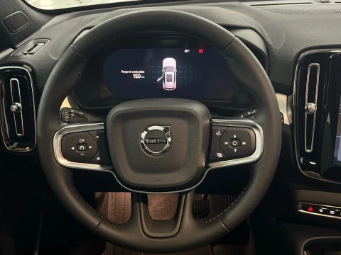 Volvo XC40 XC40 Plus, B4 Mild Hybrid, Gasolina, Dark