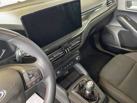 Ford Focus 1.0 Ecoboost MHEV 92kW ST-Line