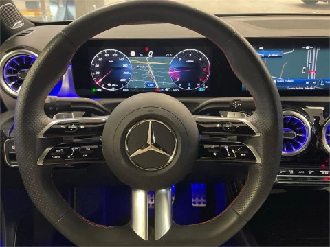 Mercedes-Benz Clase A 200 d Sedán