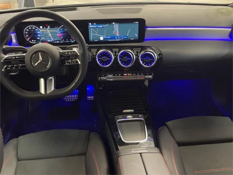 Mercedes-Benz Clase A 200 d Sedán