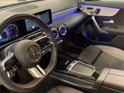 Mercedes-Benz Clase A 200 d Sedán