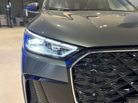 EBRO S800 1.6 TGDI Luxury 7 DCT