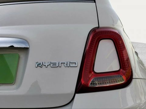 Fiat 500 1.0 Hybrid Dolcevita 51 kW (70 CV)