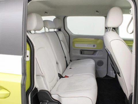 Volkswagen ID. BUZZ 1st Edition 5-asientos Batalla Corta 150 kW (204 CV) 77 kWh Aut 1 Vel.