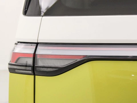 Volkswagen ID. BUZZ 1st Edition 5-asientos Batalla Corta 150 kW (204 CV) 77 kWh Aut 1 Vel.