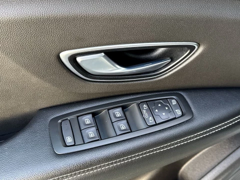 Renault Scenic Zen TCe 103 kW (140 CV) GPF