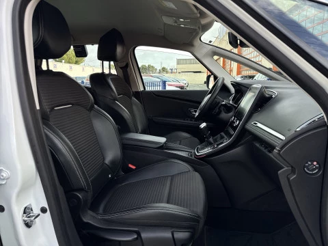 Renault Scenic Zen TCe 103 kW (140 CV) GPF