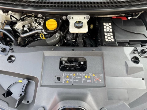 Renault Scenic Zen TCe 103 kW (140 CV) GPF