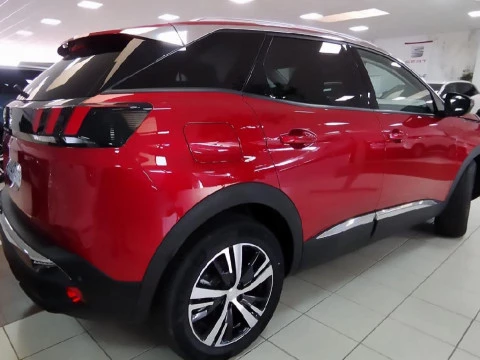 Peugeot 3008 1.2 PURETECH 130CV ALLURE S&S 5P