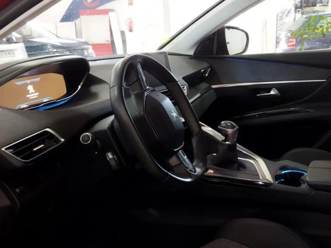 Peugeot 3008 1.2 PURETECH 130CV ALLURE S&S 5P