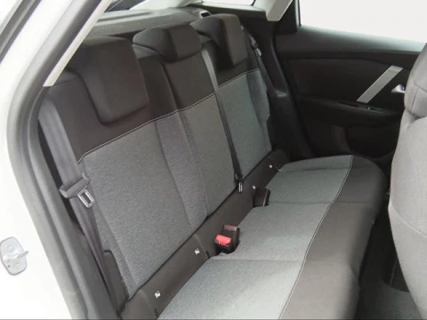 Citroën C4 PureTech 130 S&S Plus 96 kW (131 CV)