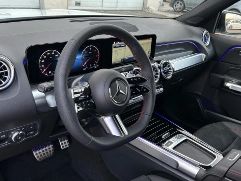 Mercedes-Benz GLB  200 d