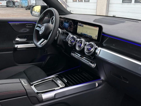 Mercedes-Benz GLB  200 d