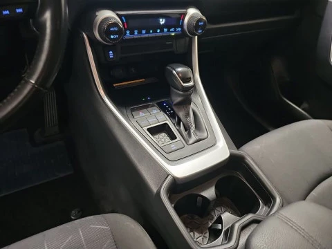 Toyota Rav4 2.5l 220H Advance